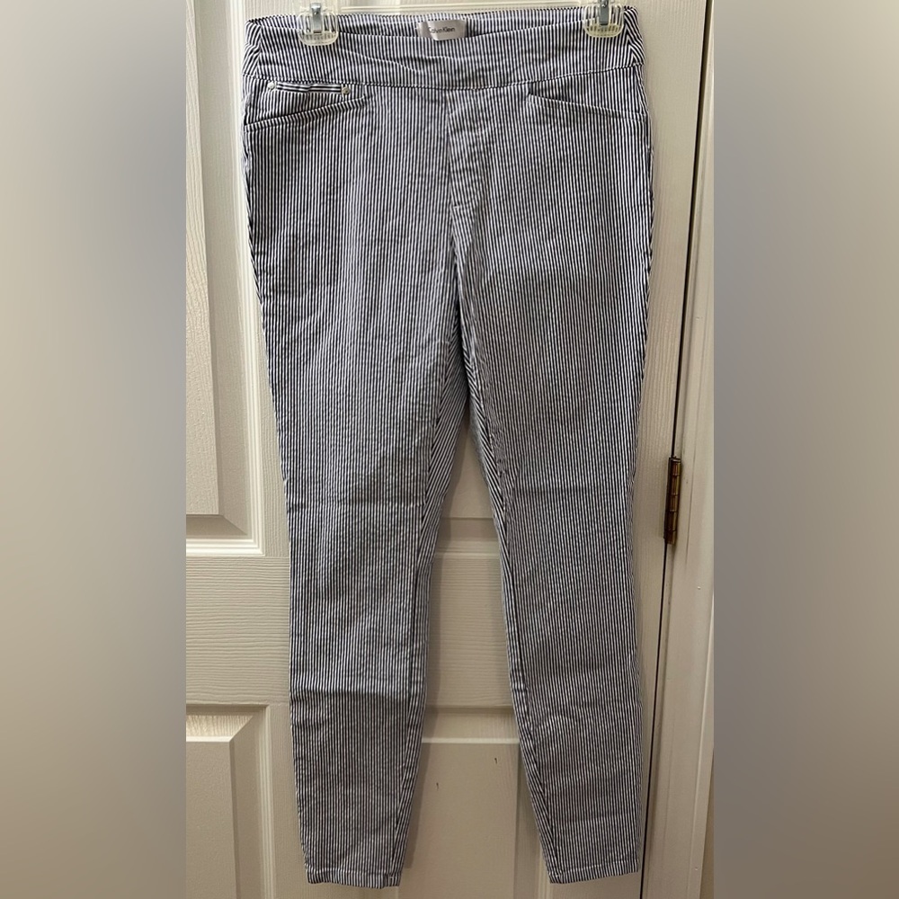 5/$25 Calvin Klein Pull On White Blue Stripe Pants Size S